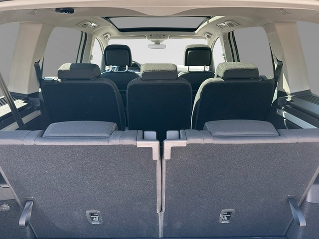 VW - Touran 2.0TDI DSG Black Style 7Sitze+AHK+ Standheiz+Keyless+Kamera+Pano+AppConnect+_14