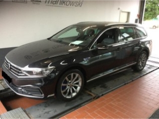 Volkswagen Passat Variant GTE Hybrid DSG *Navi+BT+DigitalC+Stdhzg+LED+RFK+SWA+ACC+PDC+Stzhzg+LWS+