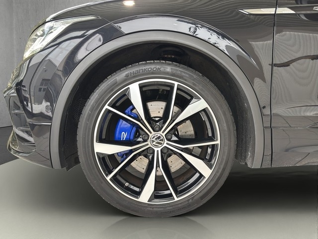 VW - Tiguan R 320 PS DSG 4M *R*BLACK STYLE MATRIX LED 20 ACC_17