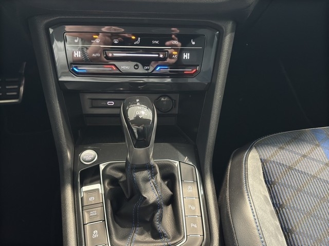 VW - Tiguan R 320 PS DSG 4M *R*BLACK STYLE MATRIX LED 20 ACC_13