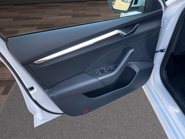 Skoda - Octavia Combi 2.0TDI DSG *Style*HUD+Navi+Stdhzg+LED+_10