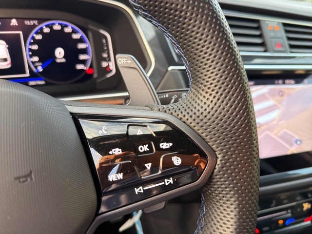 VW - Tiguan R 320 PS DSG 4M RMATRIX DCC ACC 20_19