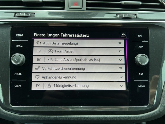 VW - Tiguan 2.0TDI 150PS DSG AHK+Kamera+ 17Alu+Ambiente+Navi+Ladeboden_20