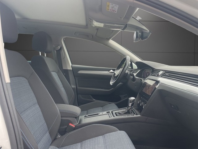 VW - Passat Variant GTE DSG *R-Line*AHK+PanoD+HUD+RFK+Keyless+Navi+BT+Stdhzg+LED+ACC+_14
