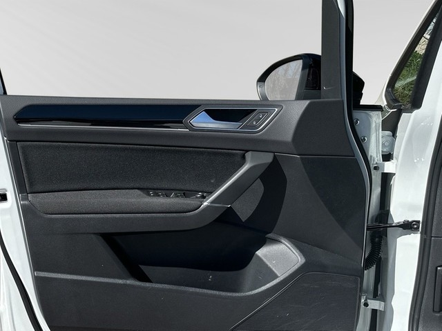 VW - Touran 2.0TDI DSG Black Style 7Sitze+AHK+ Standheiz+Keyless+Kamera+Pano+AppConnect+_9