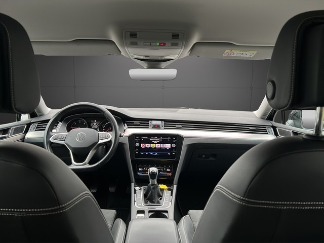 VW - Passat Variant Elegance 2.0TDI Schalter +AHK +Kamera+IQ.Light+TravelAssist+17Alu+_12