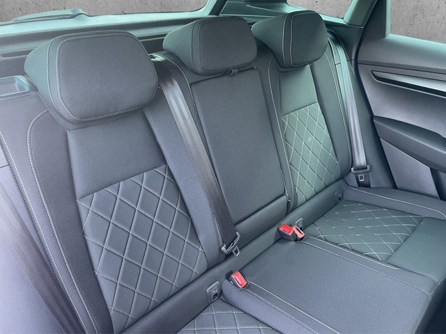 Skoda - Karoq 1.5TSI DSG *Sportline*ACC+Keyless+BT+Navi+LED+GRA+GJR+19Zoll+Stzhzg+_15
