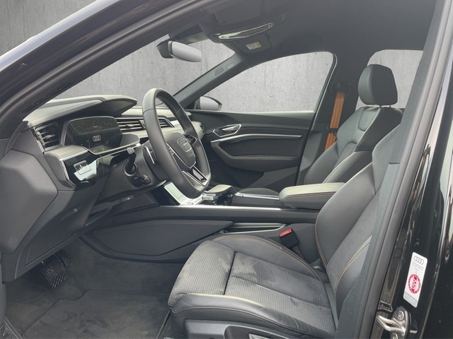Audi - e-tron Sportback 55 quattro 300kW *S-Line Black Edition*VirtualC+Luftfwk+21Zoll+RFK+Keyless+Navi+BT+LED+Stzhzg+LWS+_9