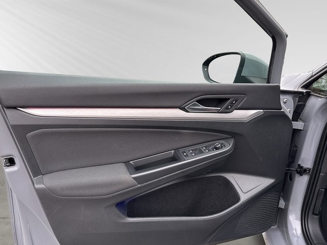 VW - Golf VIII 1.5 TSI 131 PS *LIFE*LED ACC NAVI APP_9