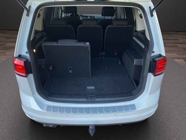 VW - Touran 2.0TDI DSG Black Style 7Sitze+AHK+ Standheiz+Keyless+Kamera+Pano+AppConnect+_15