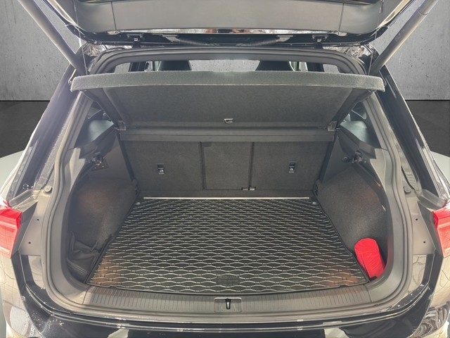 VW - Tiguan R 320 PS DSG 4M *R*BLACK STYLE MATRIX LED 20 ACC_16