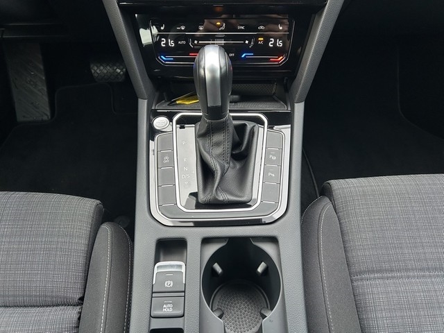VW - Passat Variant 4Motion 2.0TDI DSG +MatrixLED +TravelAssist+ErgoActive+Navi+++_13