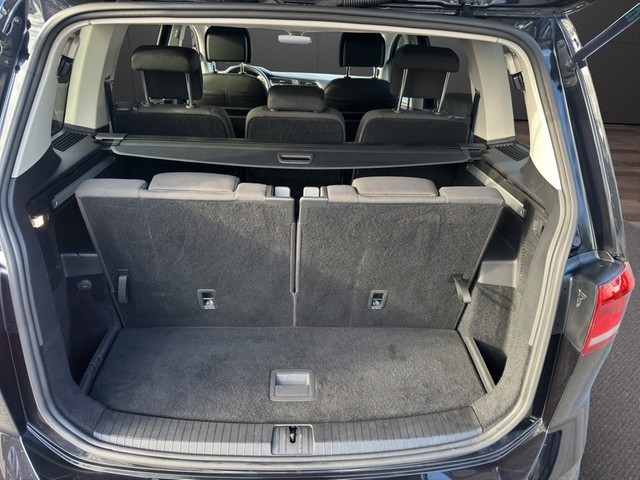 VW - Touran 1.0 TSI 116 PS *IQ.DRIVE*7-Sitzer LED ACC_16 VW - Touran 1.0 TSI 116 PS *IQ.DRIVE*7-Sitzer LED ACC_16