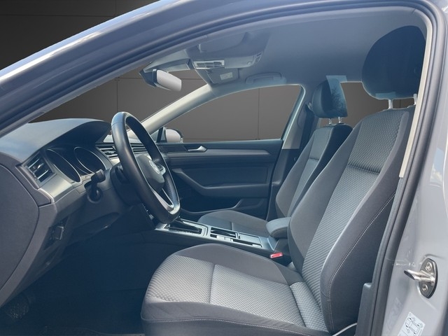VW - Passat Variant 2.0TDI DSG *Business-Paket Premium*AHK+Navi+BT+LED+RFK+ACC+Stzhzg+_9