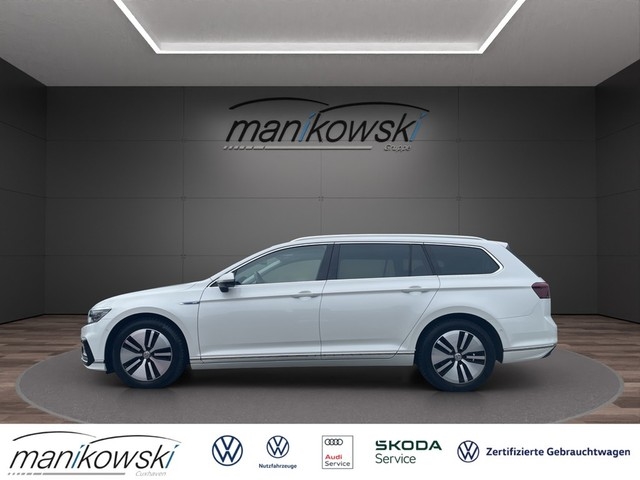 VW - Passat Variant GTE DSG *R-Line*AHK+PanoD+HUD+RFK+Keyless+Navi+BT+Stdhzg+LED+ACC+_2