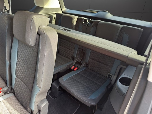 VW - Touran 1.0 TSI 116 PS *IQ.DRIVE*7-Sitzer LED ACC_18 VW - Touran 1.0 TSI 116 PS *IQ.DRIVE*7-Sitzer LED ACC_18