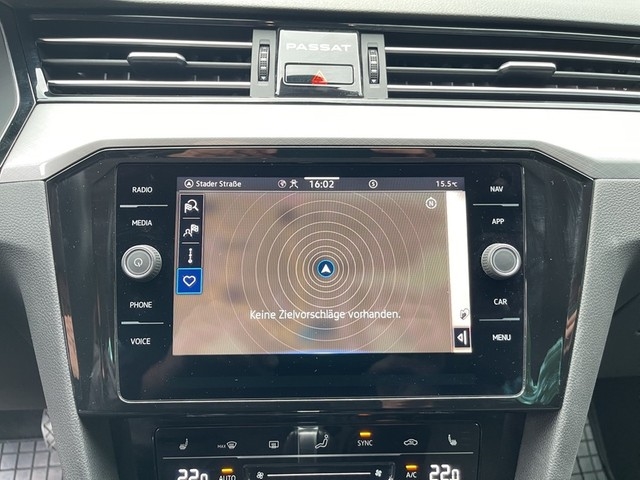 VW - Passat Variant Business 2.0TDI DSG+AHK+ Navi+AppCon+TravelAssist+Massage+Kamera_24