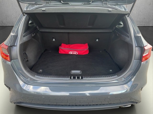 Kia - Cee'd 1.6CRDI *Platinum Edition*SHA+BT+CarPlay+LED+Keyless+RFK+Stzhzg+_16