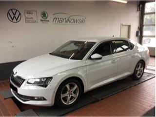 Škoda Superb 2.0TDI DSG *Laurin & Klement*Navi+BT+RFK+ACC+Leder+Stzhzg+Stzbelü+Xenon+