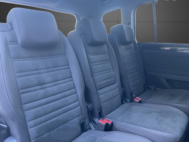 VW - Touran 2.0TDI DSG Black Style 7Sitze+AHK+ Standheiz+Keyless+Kamera+Pano+AppConnect+_10