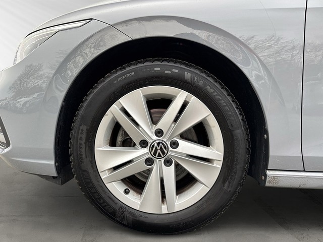 VW - Golf VIII 1.5 TSI 131 PS *LIFE*LED ACC NAVI APP_4