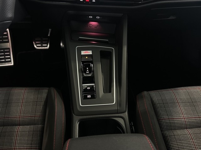 VW - Golf GTI VIII 2.0 TSI 245 PS DSG *GTI*ACC NAVI KAMERA_13