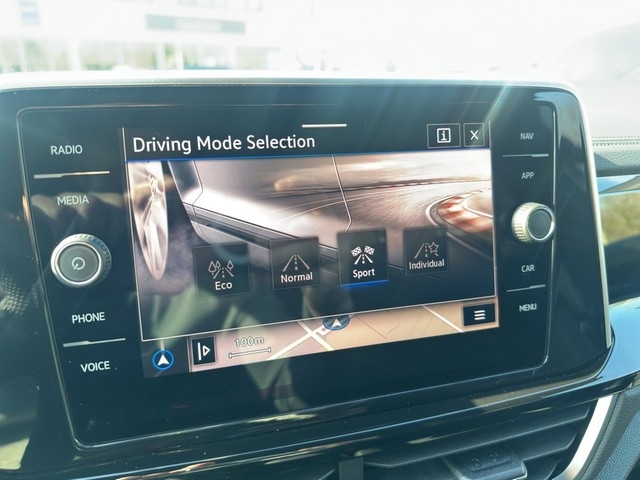 VW - T-Roc 1.0 TSI 110 PS *R-LINE*LED NAVI KAMERA_21