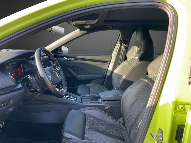 Skoda - Octavia RS plus Combi 2.0TSI DSG *Edition*PanoD+HUD+LED+DCC+ACC+AHK+Navi+BT+_9