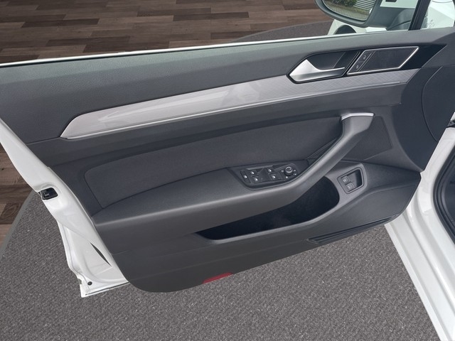 VW - Passat Variant GTE DSG *R-Line*AHK+PanoD+HUD+RFK+Keyless+Navi+BT+Stdhzg+LED+ACC+_10