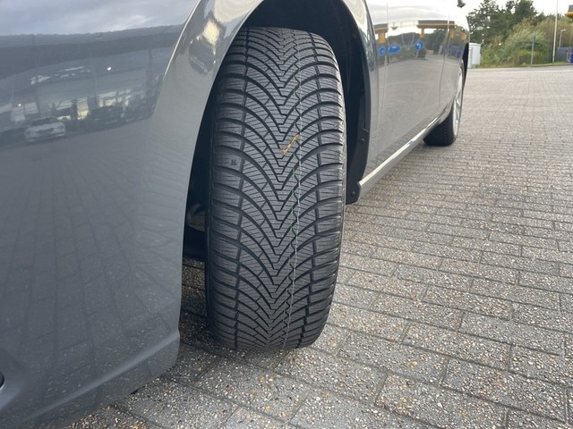 VW - Golf VIII 1.5TSI *Life*DigitalC+BT+LED+ACC+PDC+SHA+Stzhzg+LWS+_20