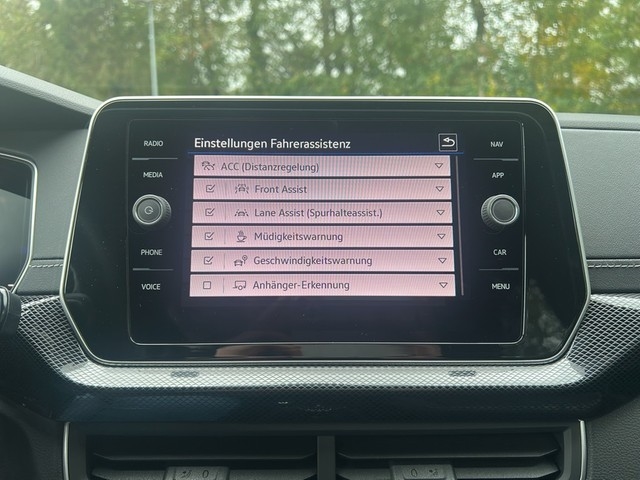 VW - T-Cross R-Line 1.5 TSI 150PS DSG AHK+Matrix+ Kamera+IQ.Drive+GJR+Navi+AppConnect_23