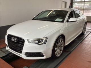 Audi A5 Sportback 2.0TDI *S-Line Selection*Navi+BT+19Zoll+Xenon+GRA+PDC+SWA+Stzhzg+