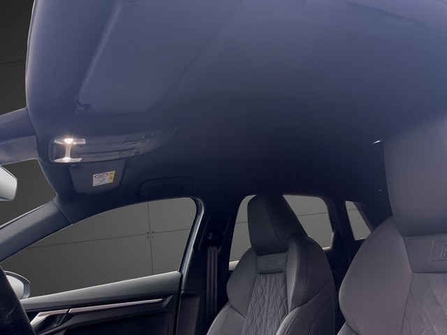 Audi - RS3 Sportback S-tronic quattro /Keramikbremse/HUD+Keyless+LED+Navi+BT+B&O+RFK+ACC+Stzhzg+_19