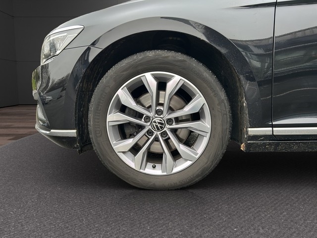 VW - Passat Variant Elegance 2.0TDI Schalter +AHK +Kamera+IQ.Light+TravelAssist+17Alu+_17