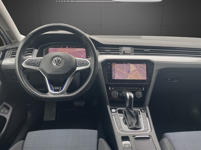 VW - Passat Variant GTE DSG *R-Line*AHK+PanoD+HUD+RFK+Keyless+Navi+BT+Stdhzg+LED+ACC+_11