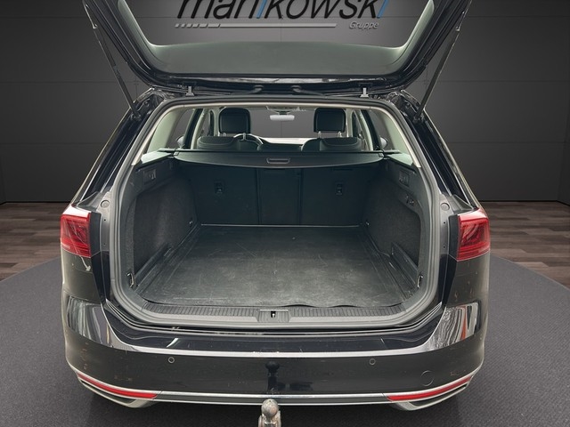 VW - Passat Variant Elegance 2.0TDI Schalter +AHK +Kamera+IQ.Light+TravelAssist+17Alu+_16