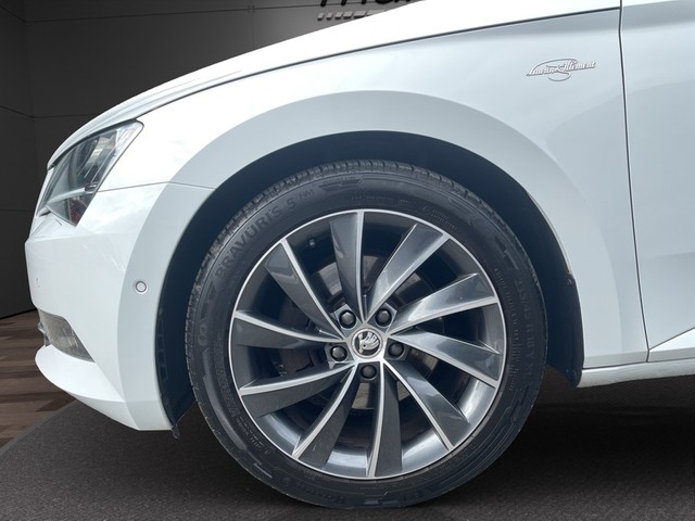 Skoda - Superb 2.0TDI DSG *Laurin & Klement*Navi+BT+RFK+ACC+Leder+Stzhzg+Stzbelü+Xenon+_18