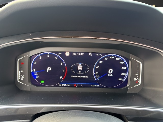 VW - Tiguan R 320 PS DSG 4M RMATRIX DCC ACC 20_10