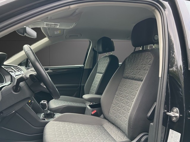 VW - Tiguan 2.0TDI 150PS DSG AHK+Kamera+ 17Alu+Ambiente+Navi+Ladeboden_8