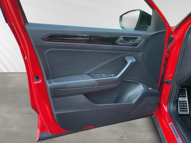 VW - T-Roc R 4Motion +20Alu+Akrapo+DCC+ Beats+Keyless+Kamera+el.Klappe+Leistungssteigerung 250KW / 340PS_9