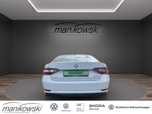 Skoda - Superb 2.0TDI DSG *Laurin & Klement*Navi+BT+RFK+ACC+Leder+Stzhzg+Stzbelü+Xenon+_4