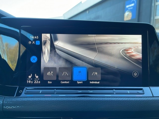 VW - Golf GTI VIII 245PS Schalter +19Alu+Kamera +BuisnessPremium+Soundsystem+Navi_24