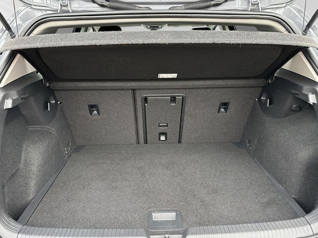 VW - Golf VIII 1.5 TSI 131 PS *LIFE*LED ACC NAVI APP_10