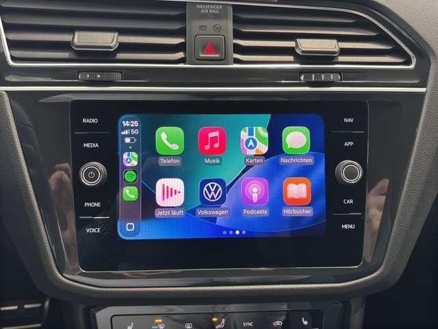 VW - Tiguan R 320 PS DSG 4M *R*BLACK STYLE MATRIX LED 20 ACC_20