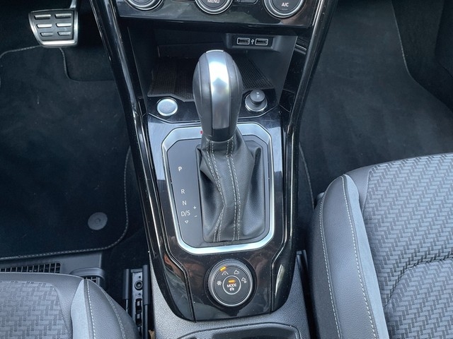 VW - T-Roc R 4Motion +20Alu+Akrapo+DCC+ Beats+Keyless+Kamera+el.Klappe+Leistungssteigerung 250KW / 340PS_15