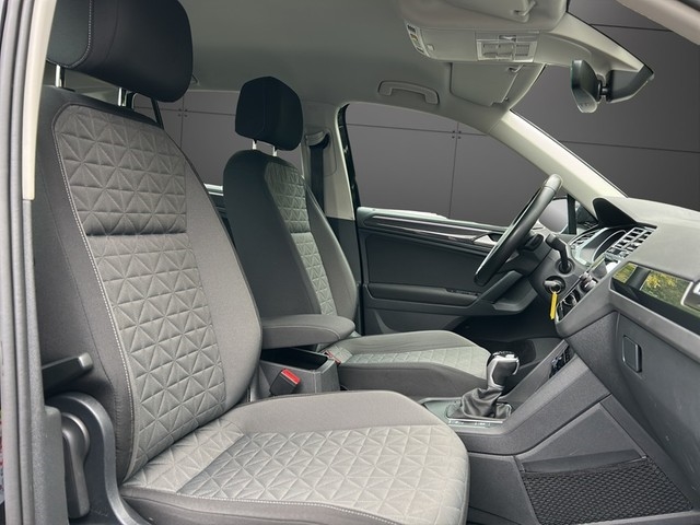 VW - Tiguan 2.0TDI 150PS DSG AHK+Kamera+ 17Alu+Ambiente+Navi+Ladeboden_15