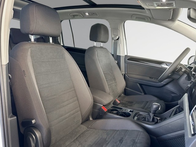 VW - Touran 2.0TDI DSG Black Style 7Sitze+AHK+ Standheiz+Keyless+Kamera+Pano+AppConnect+_5