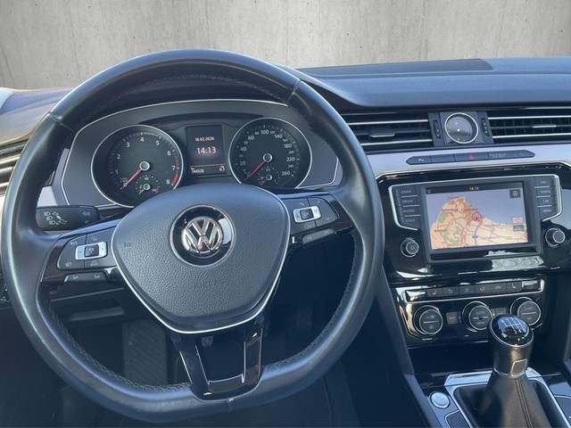 VW - Passat Lim. 1.4TSI *Highline*PanoD+Massage+ACC+Navi+BT+LED+Leder+_11