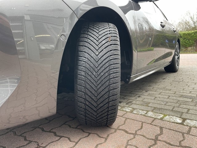 Peugeot - 508 SW 1.2 PureTech 130 *Allure*ACC+PDC+Stzhzg+LWS+GJR+_20