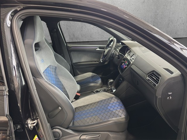 VW - Tiguan R 320 PS DSG 4M *R*BLACK STYLE MATRIX LED 20 ACC_15